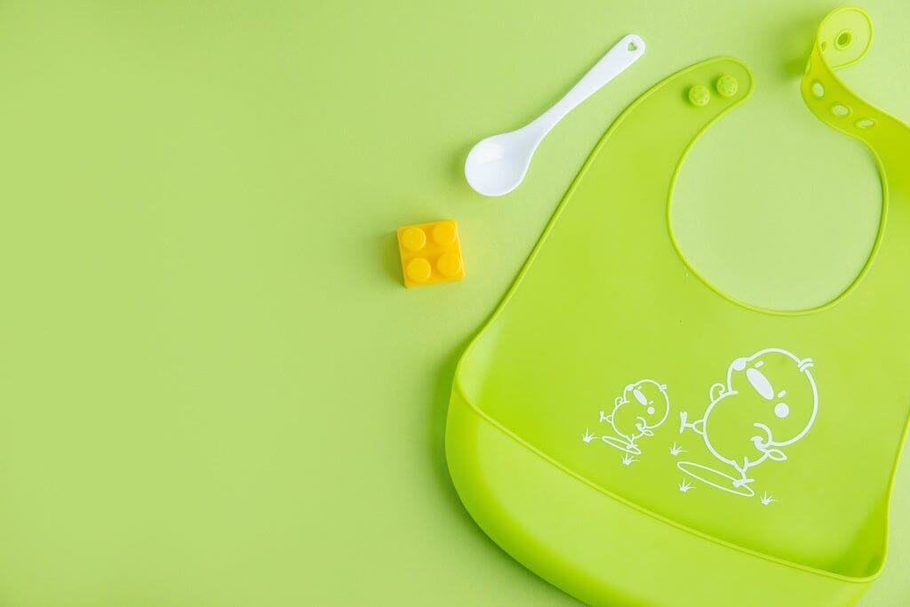 Ten tips for preparing newborn baby bag for trips