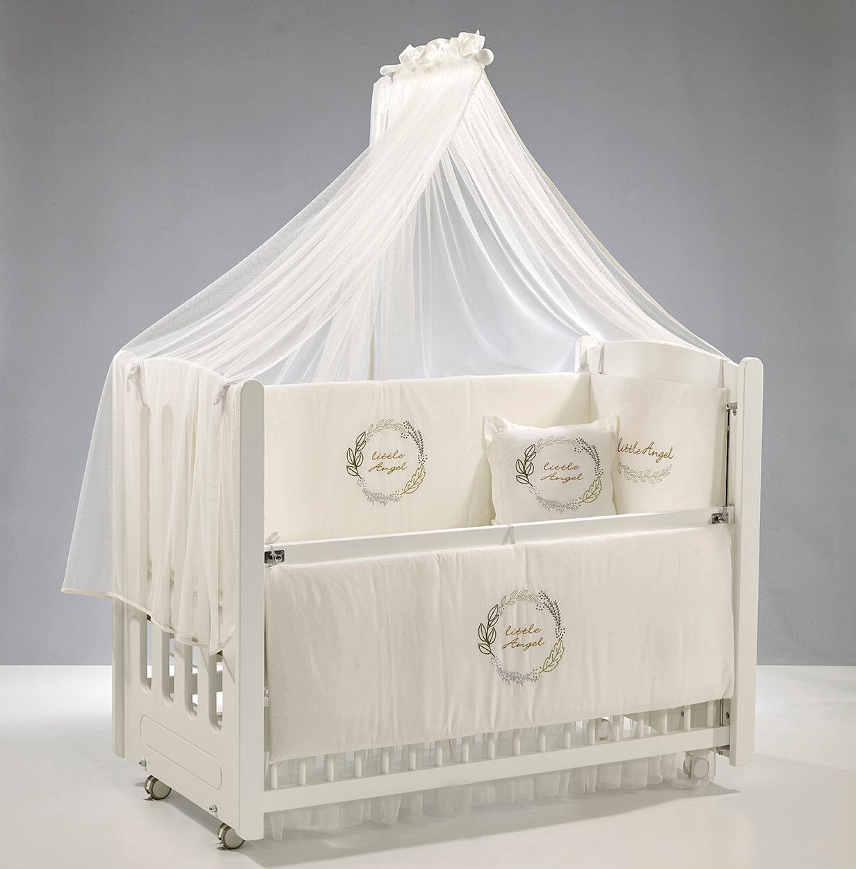 Wooden Crib for Babies 3-in-1 Convertible 3 level 
