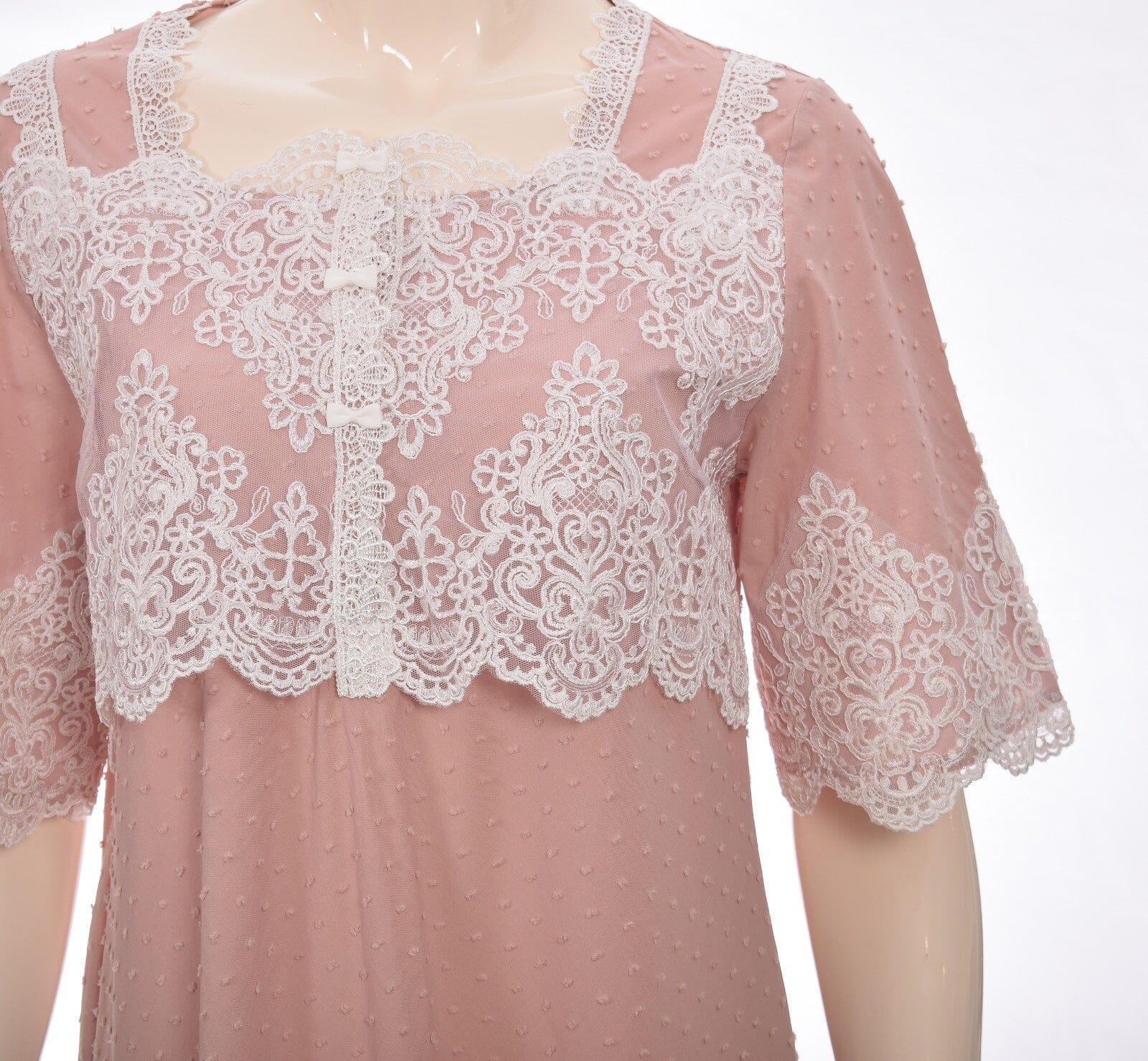 White Dotted Cotton Ladies Garment General Coco Box 