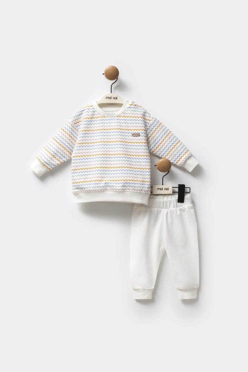 Baby Boy White Zigzag Knit Set Not specified 