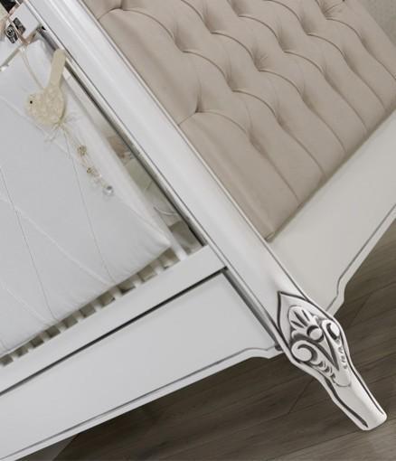 Manhattan Royal Baby Crib - Beech Wood and Luxurious Design 2-in-1